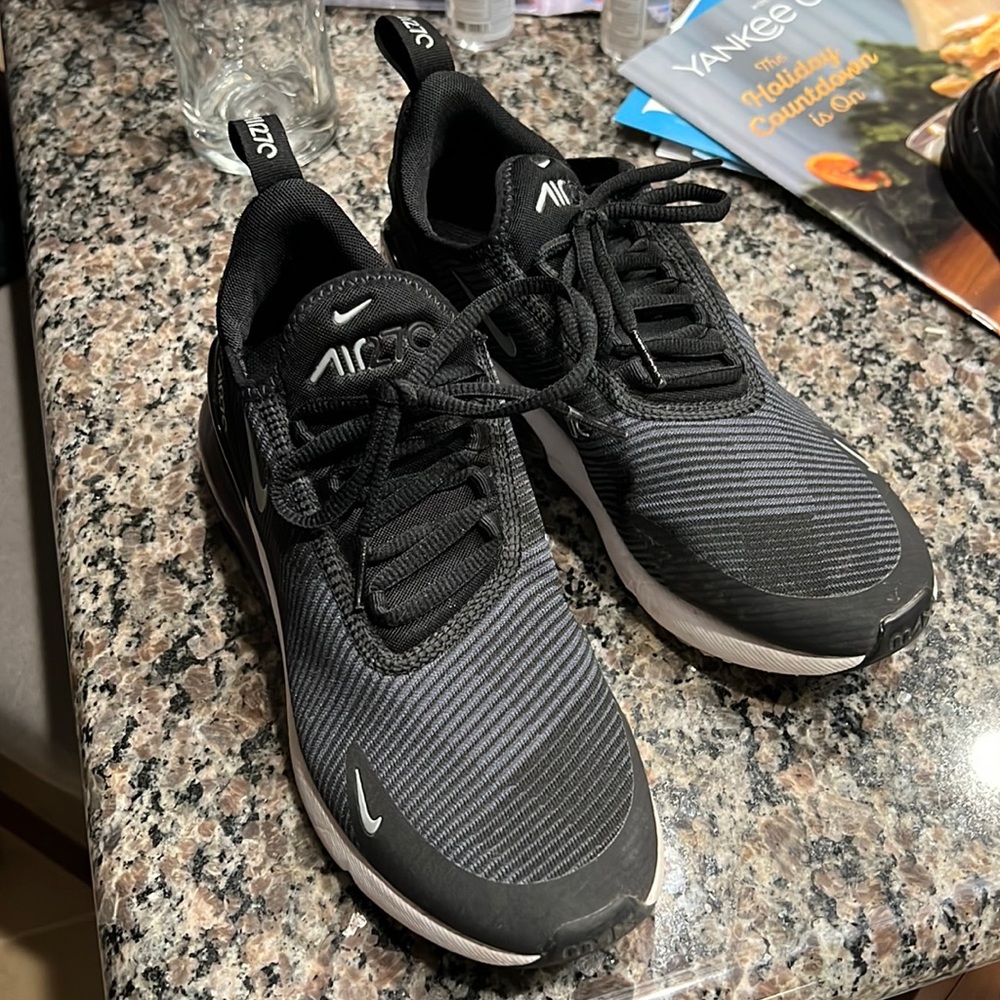 Nike AirMax 270